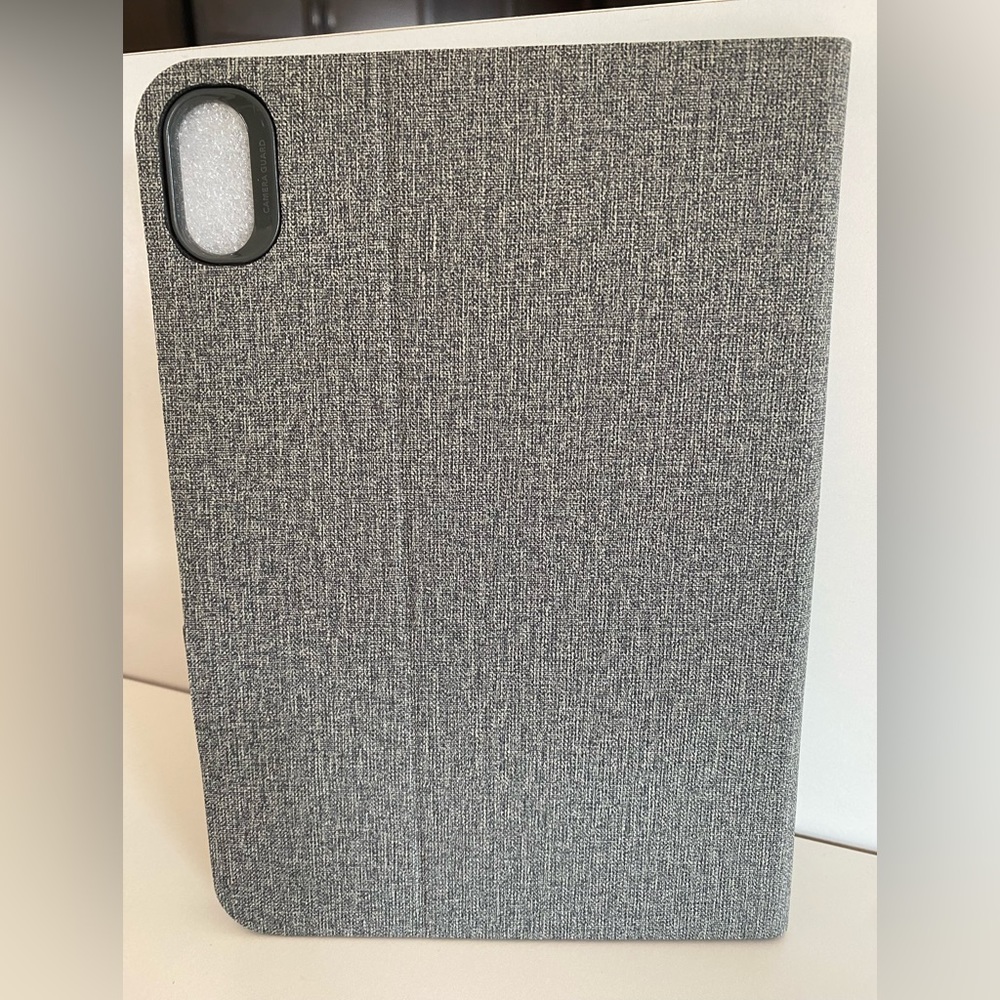 ESR iPad mini (6th generation) case.